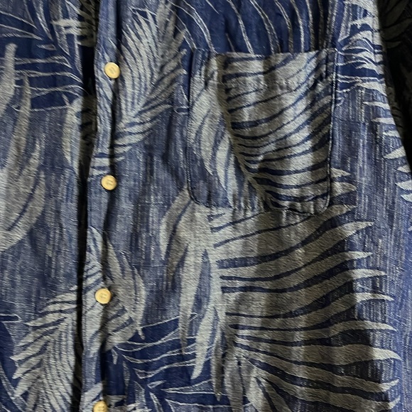 Leafy blue vacation style shirt silk/ linen blend - Picture 2 of 5